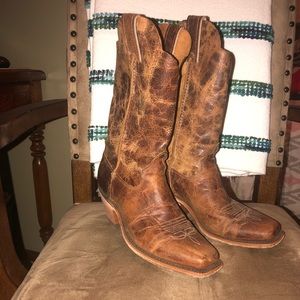 Women’s Justin Cowboy Boots